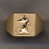 2500 Gold Crest Ring Collection Solid with Plain Shank by Heraldica Imports